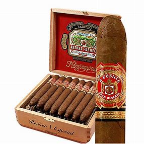 Arturo Fuente Hemingway Classic 7 × 48 (25)